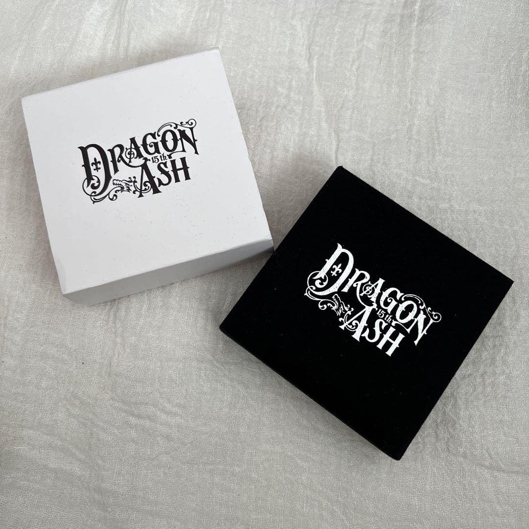 DRAGON ASH 15th ロゴピン Amazon.co.jp: 限定 DragonAsh 15th 歴代ロゴピンバッジ